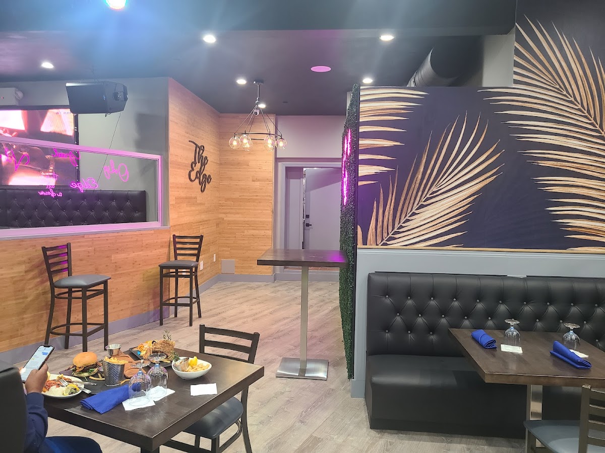 Edge Restaurant & Lounge